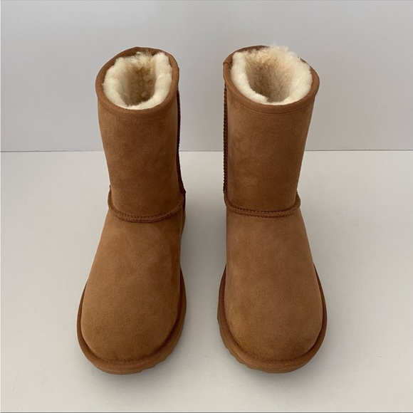 UGG Classic Short Boots Chestnut Women’s 8 NIB NWT - Picture 5 of 8